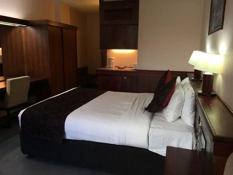Kings Perth Hotel 3*,